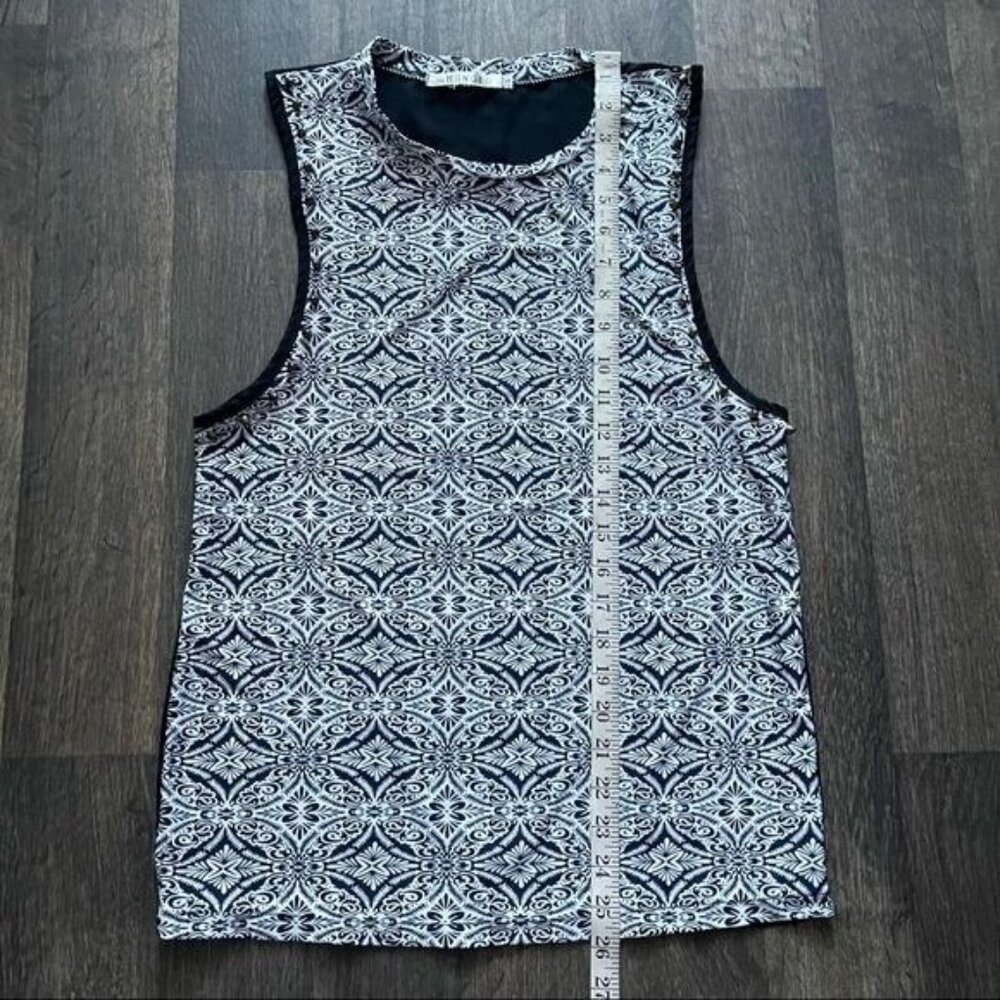 The Hanger Blue White And Black Sleeveless Studded Top Sheer Back Size S - Picture 9 of 11